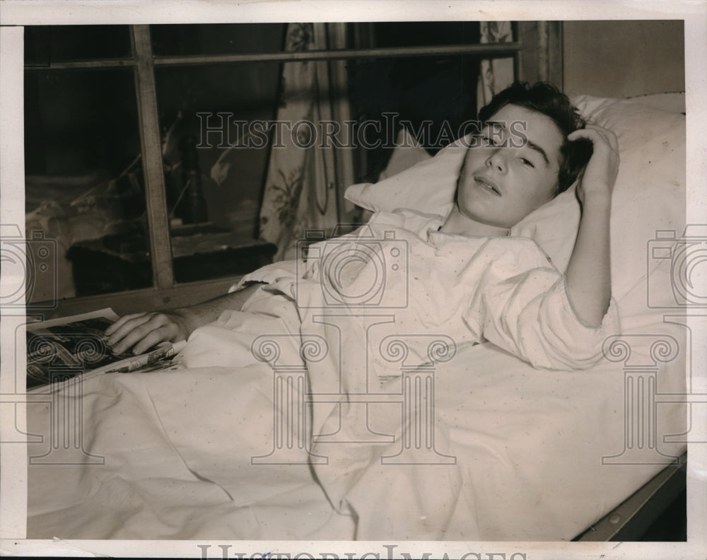 1940 Press Photo Mamaroneck NY Alfred Weeks Jr age 12 hurt with self made bomb