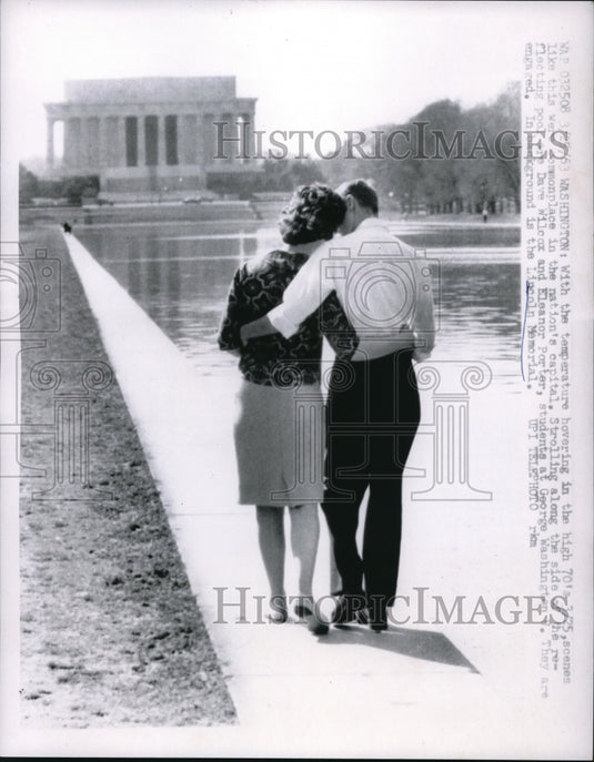 1963 Press Photo Wash DC Dave Wilcox, Eleanor Porter near the Lincoln Memorial