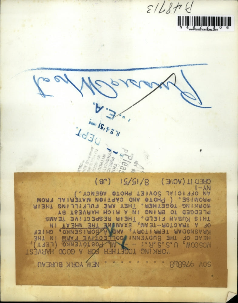 1951 Press Photo Moscow USSR Postoyenko & A Borisenko harvest grain