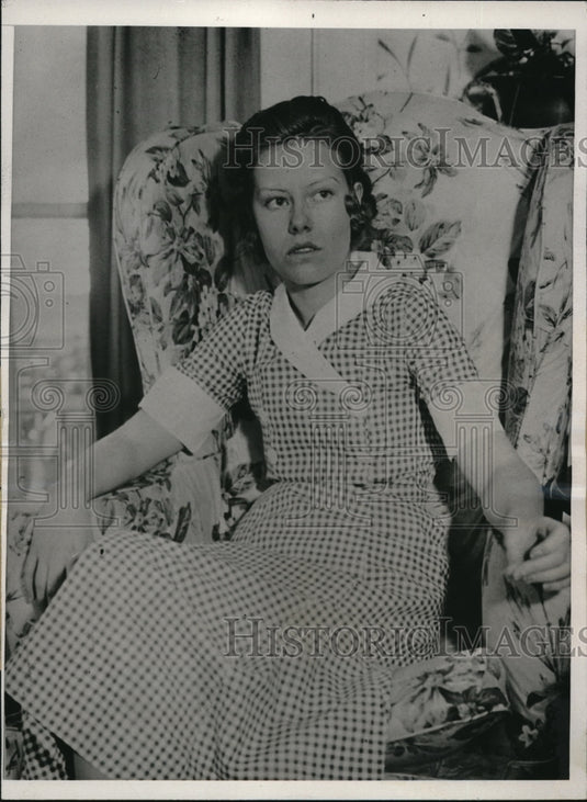 1933 Press Photo Anne Wilde nursemaid at Kemper home in kansas City Mo