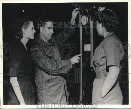 1942 Press Photo Koppers United Company Rubber Plant Training Univ of Pittsburgh