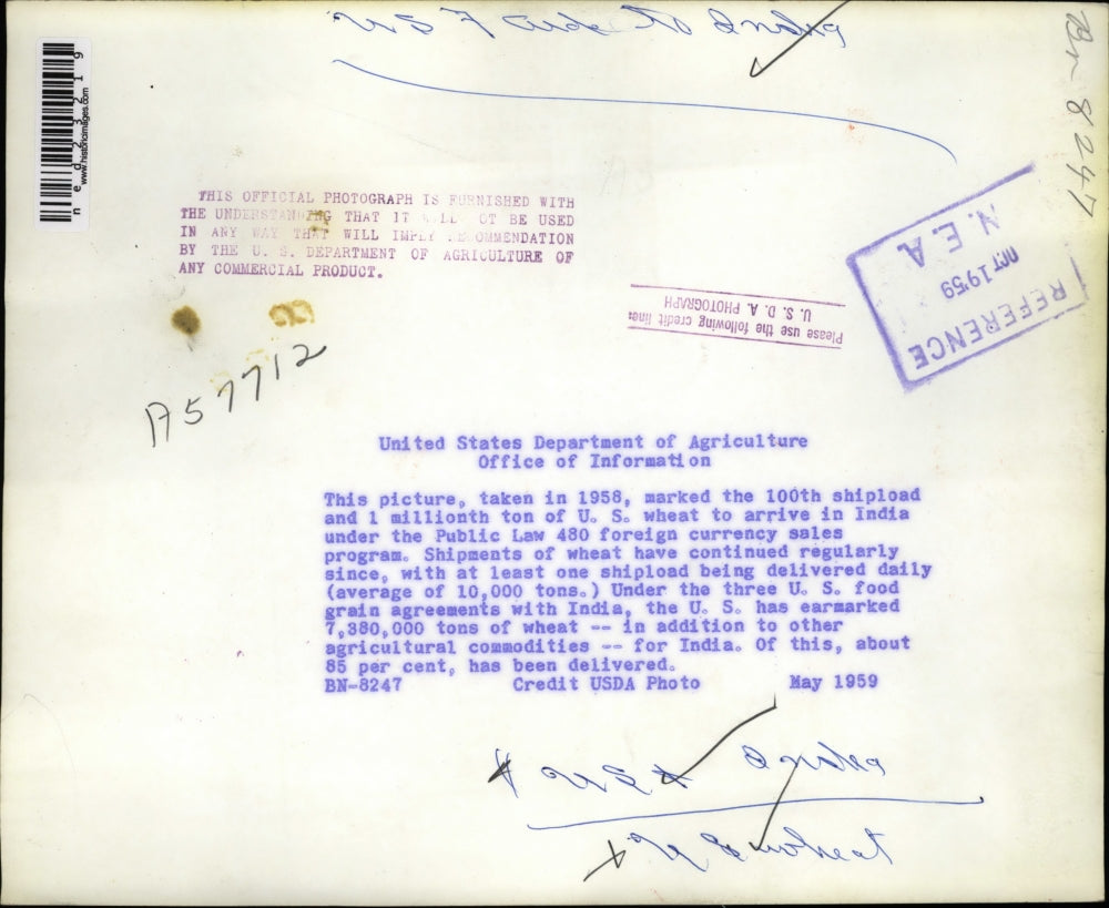 1959 Press Photo U.S. Wheat Arriving in India.