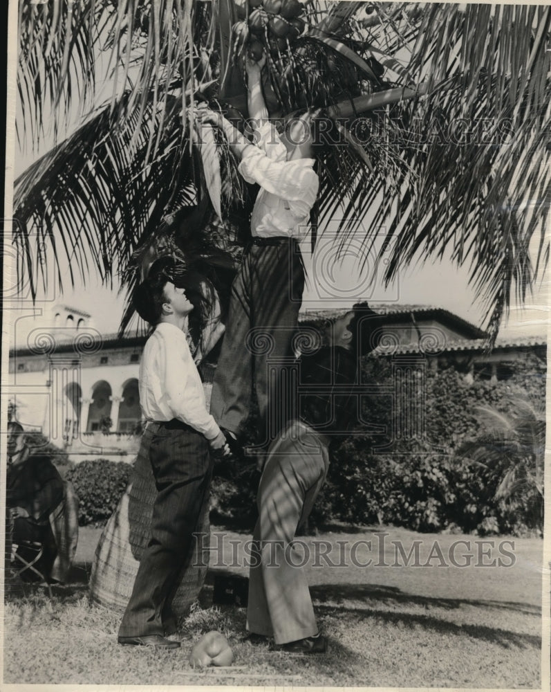 1938 Press Photo Coral Gables Fla. Jim Powers,J Bowles, C Stevens of Temple foot