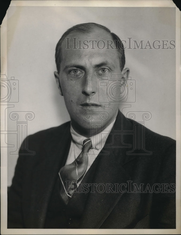 1933 Press Photo LB Nastor of Union Trust Company