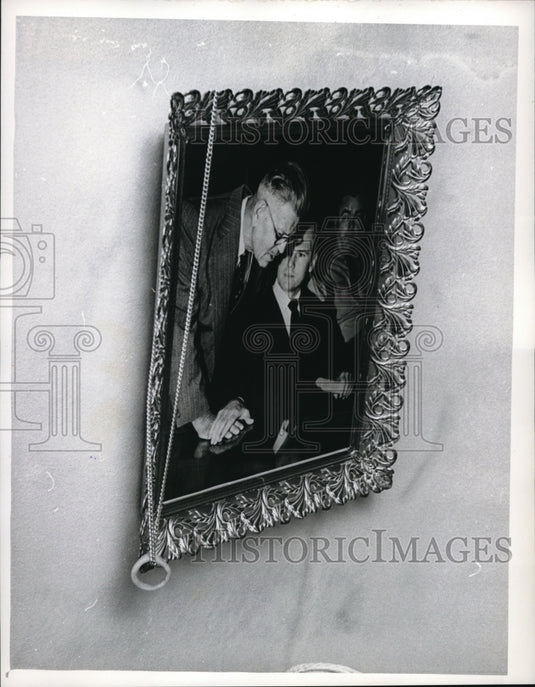 1964 Press Photo Shepard and Father On Wall of Apartment.