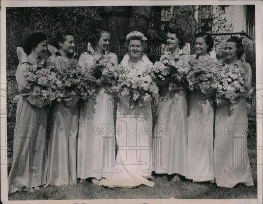1937 Press Photo NW Univ May Queen Janet Powers, C McClure, M Alsted