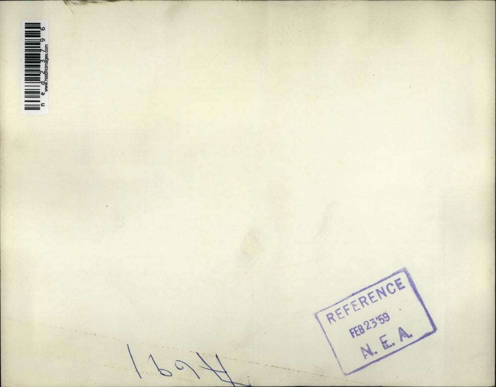 1959 Press Photo Firemen at rescue work in St Louis Mo after tornado