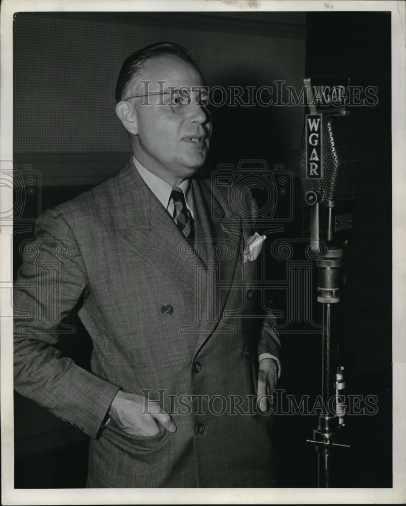 1941 Press Photo Rudolph Ringwall on WGAR radio