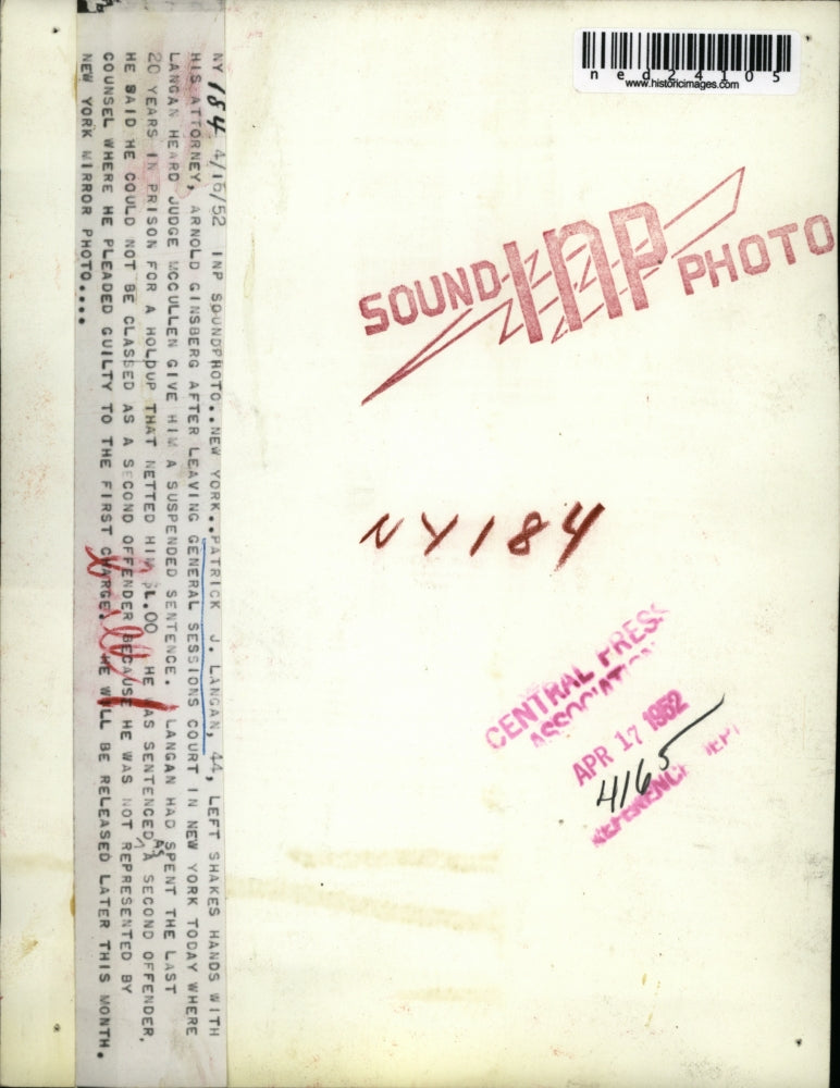 1952 Press Photo Patrick Langan and atty Arnold Ginsberg outside court, NY