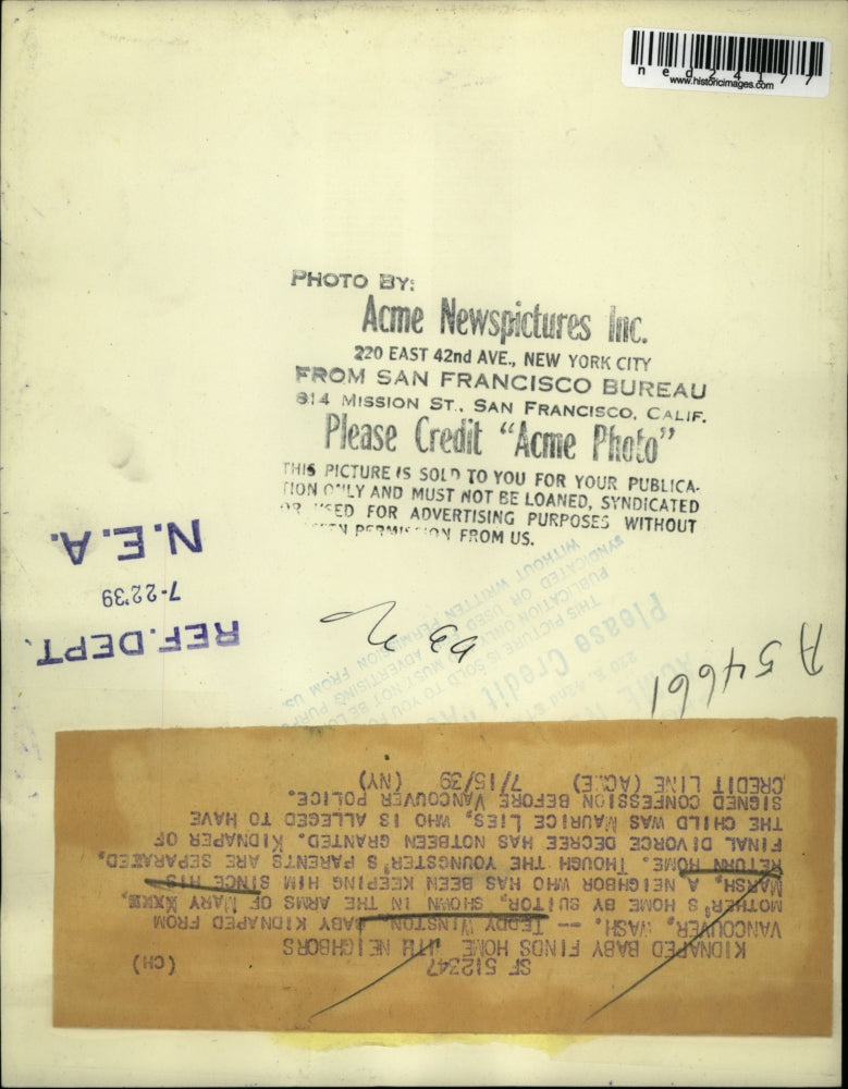 1939 Press Photo Teddy Winston, baby kidnapped, in arms of Mary Marsh (neighbor)