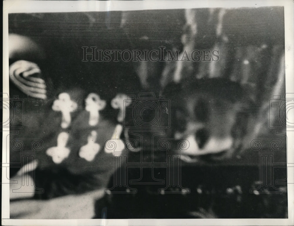 1937 Press Photo Police search for Julia Pembroke missing from home