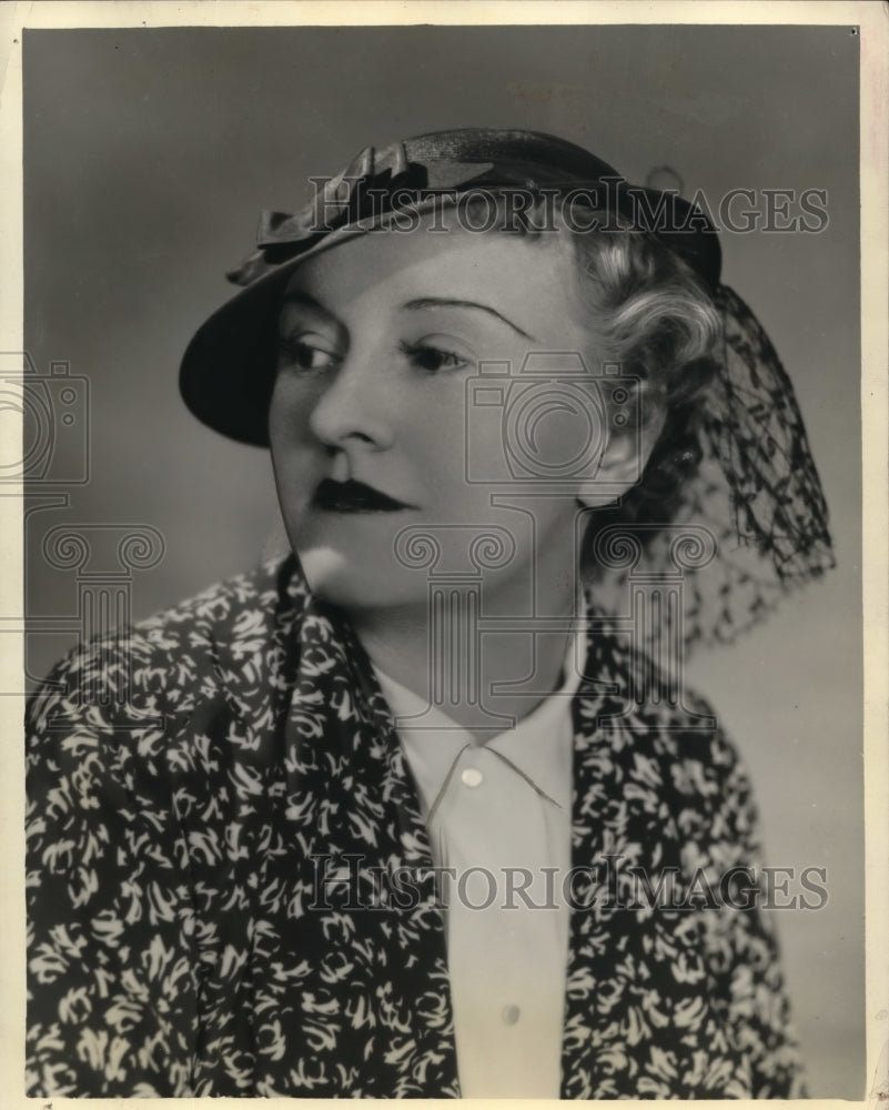Press Photo Marion Valle Noted American Millinery Designer