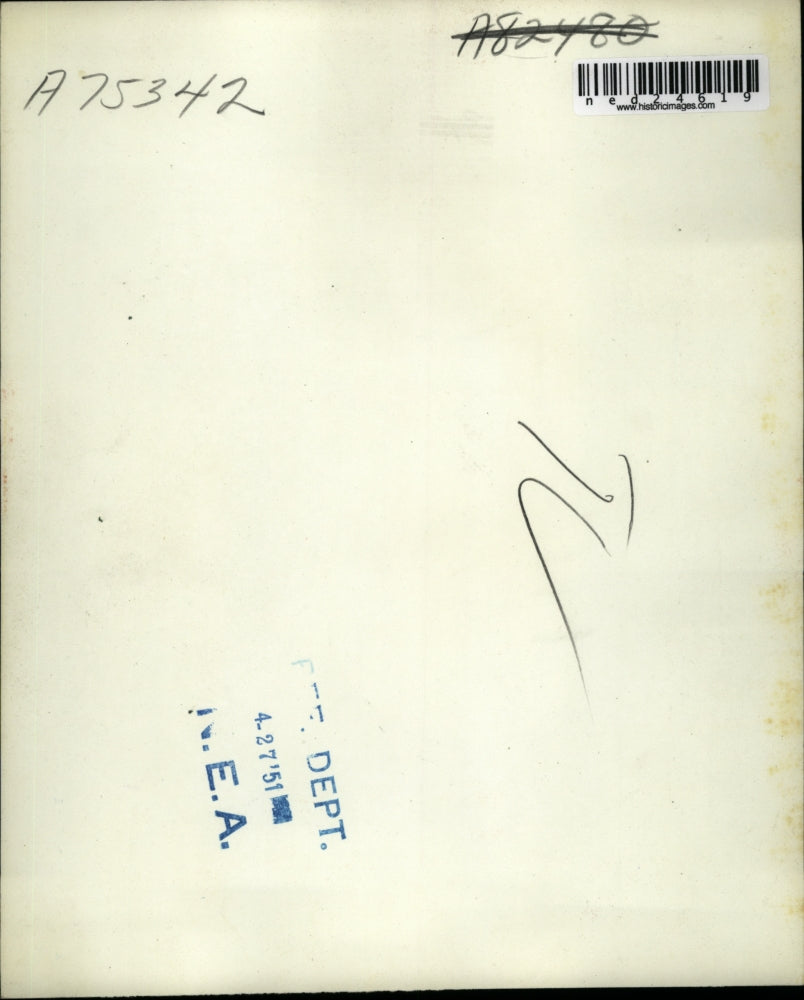 1951 Press Photo Miss Jean Kerr Arrives Before Sub-Committee With Broken Hip