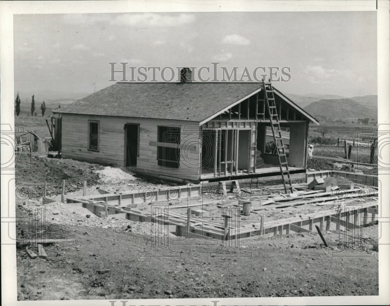 Load image into Gallery viewer, 1939 Press Photo New home being builtTruckee Meadows for Mr &amp; Mrs Arnold Page
