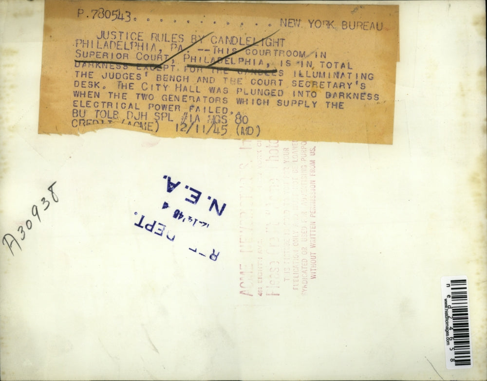 1945 Press Photo Superior Court in Philadelphia In Darkness After Generators