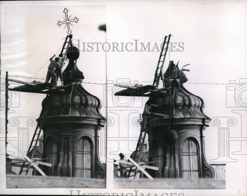 Load image into Gallery viewer, 1956 Press Photo The brass ball and cross topping the San Claudio Church
