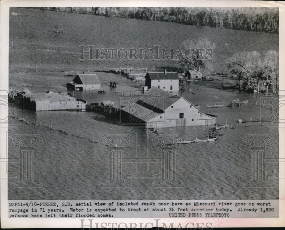 1952 Press Photo Aerial View Of Isolated Ranch From Rising Flood Waters - Historic Images