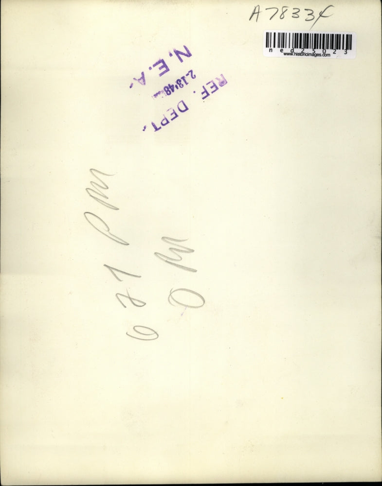 1948 Press Photo Philadelphia Pa Raymond Beck an AMerican Citizen is returning