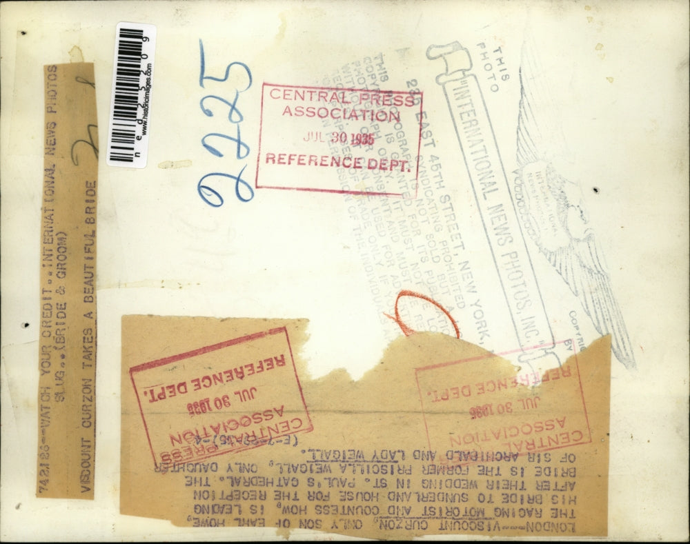 1935 Press Photo London Viscount Curzon Earl Howe Racing Priscilla Weigall