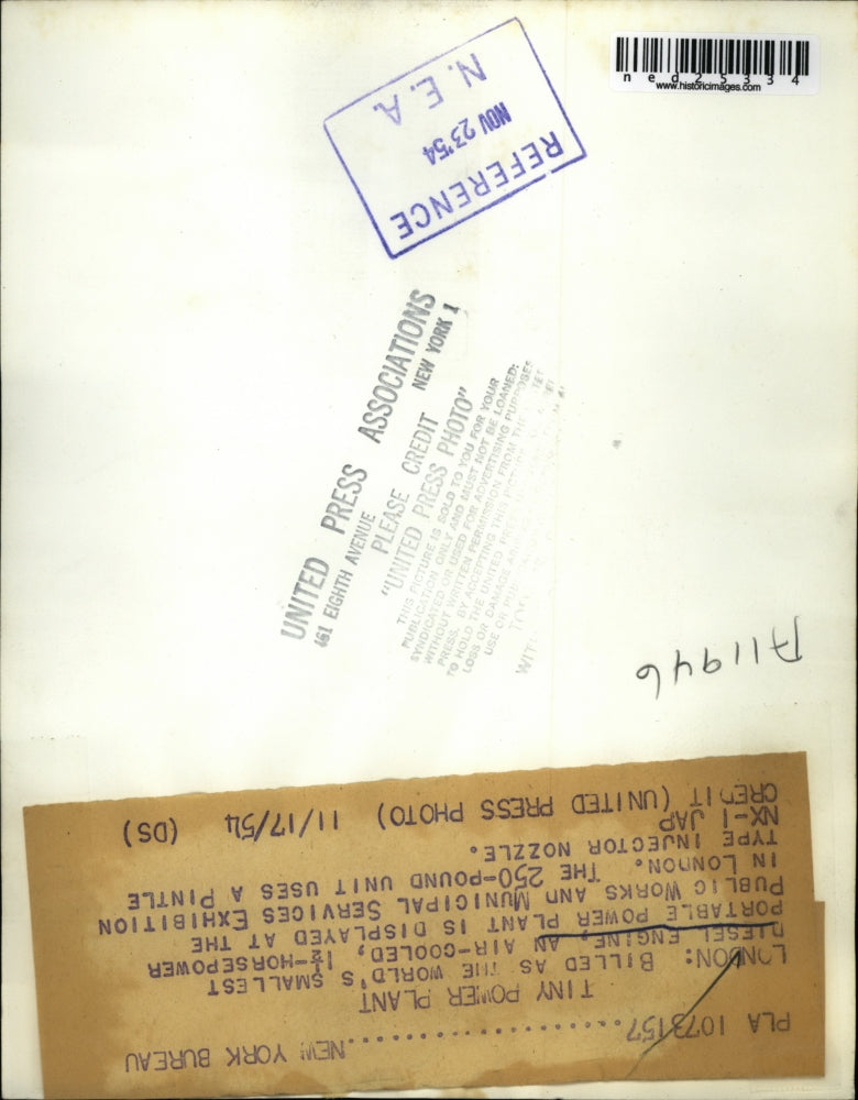 1954 Press Photo London Smallest Diesel Engine Air-Cooled Portable Power Plant