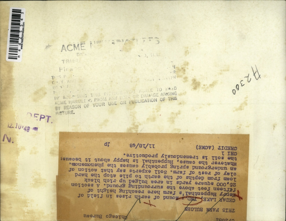 1948 Press Photo Mound of Earth Rises in Field of Henry Huppenthal in Cedar Lake