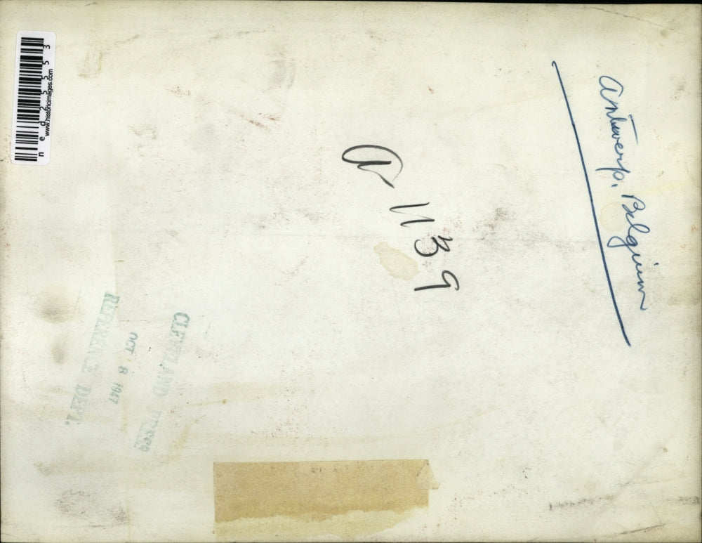 1947 Press Photo U.S. And Belgian Soldiers March As Guard Of Honor