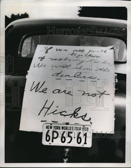 1929 Press Photo Hewelton, New York During City Milk Strike.