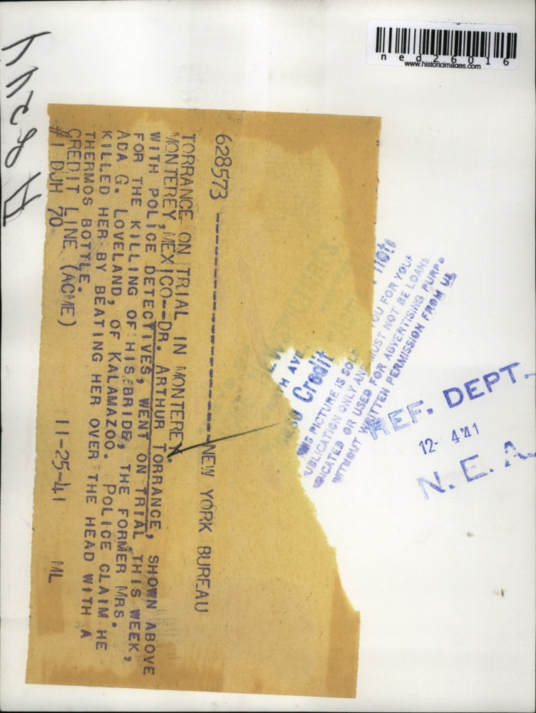 1941 Press Photo Dr. Arthur Torrance with police detectives for killing of bride