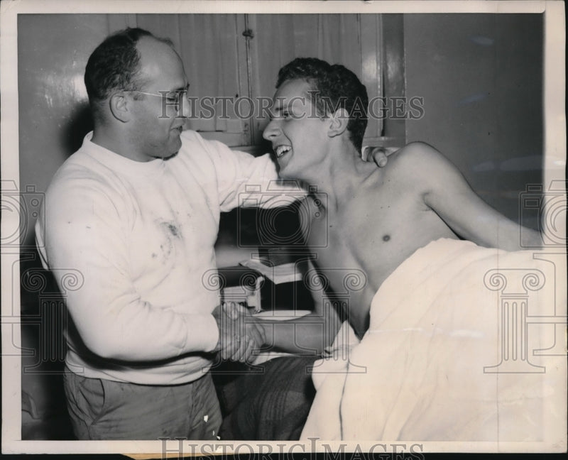 Load image into Gallery viewer, 1948 Press Photo Pater Bird And Richard Fletcher Get Saved From River
