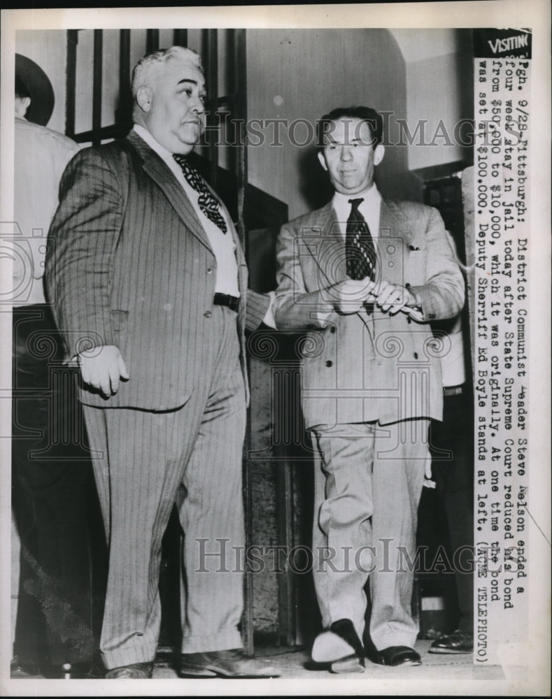 Load image into Gallery viewer, 1950 Press Photo Steve Nelson Ends 4 Week Stay In Jail
