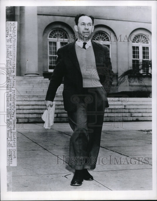 1950 Press Photo Steve Nelson Leaving Court After Pleading Innocent