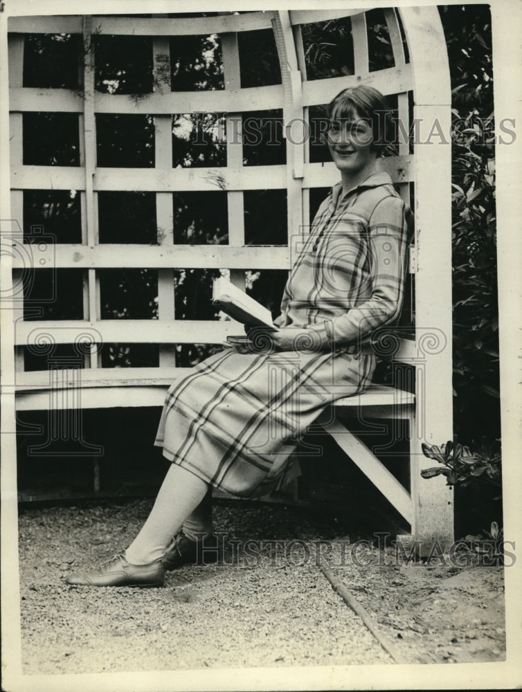 1926 Press Photo Elizabeth Nelson, Padadena High School Senior