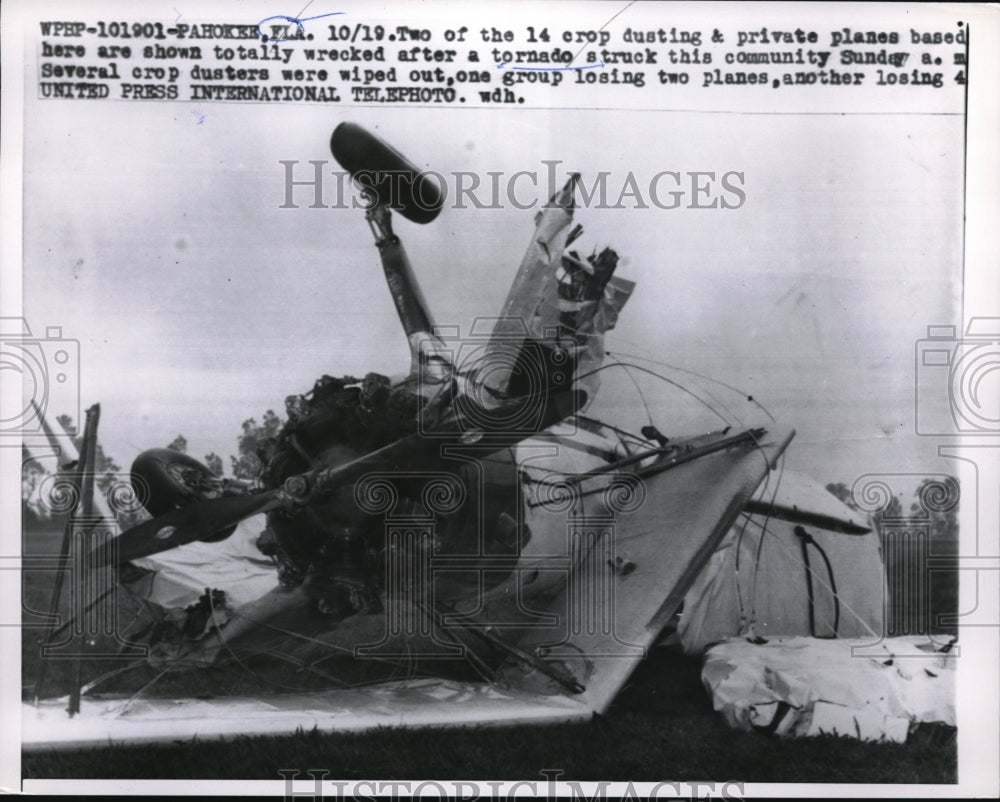 1958 Press Photo Tornado strikes in Florida demolishing two airplanes