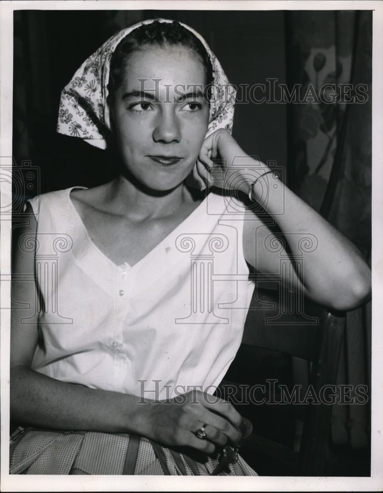 1955 Press Photo Shirley Fekete
