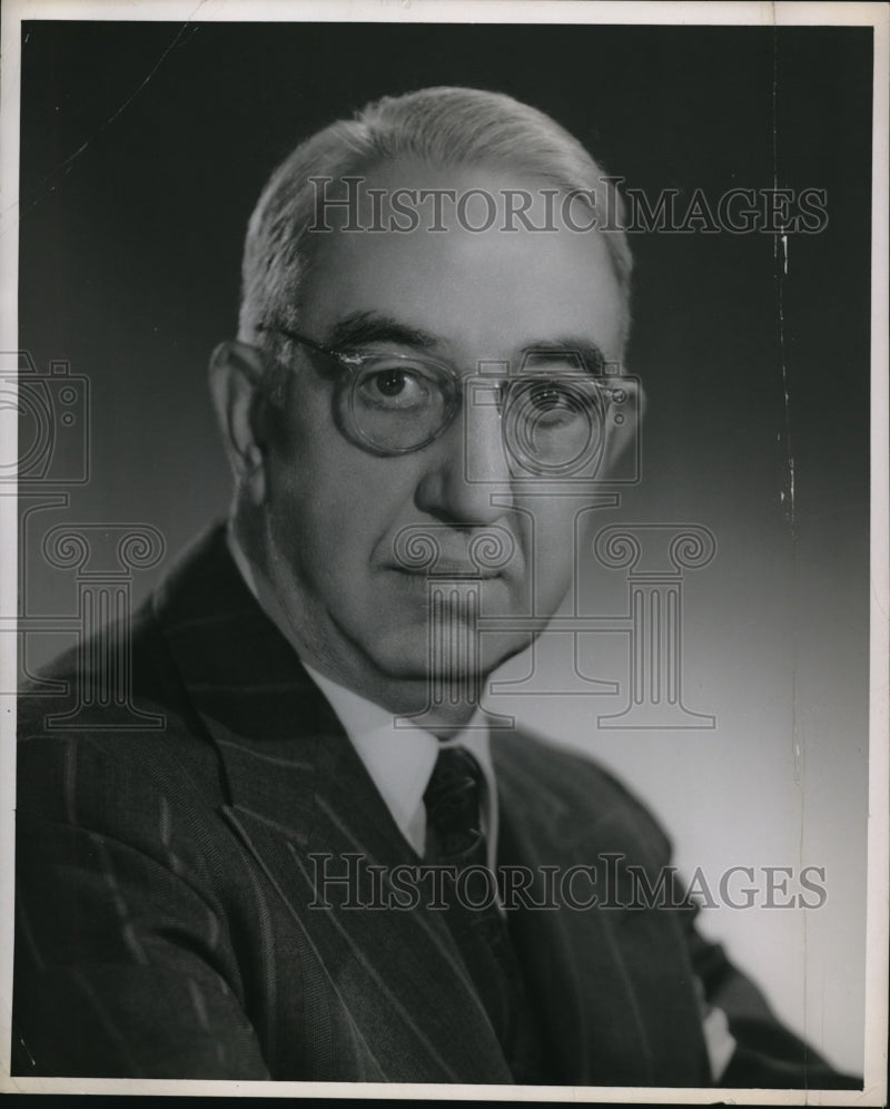 Load image into Gallery viewer, Press Photo Frank R Hauralain Convention Bureau photo
