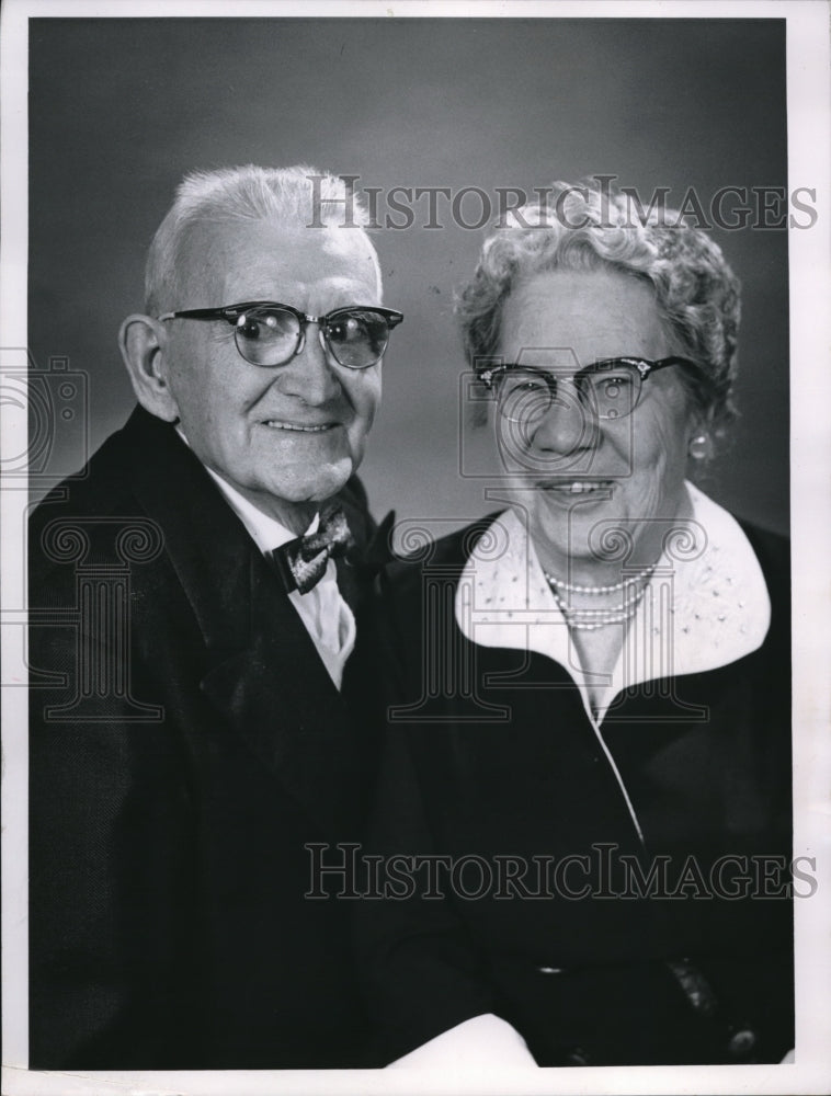 1961 Press Photo Mr. and Mrs. John Thomas
