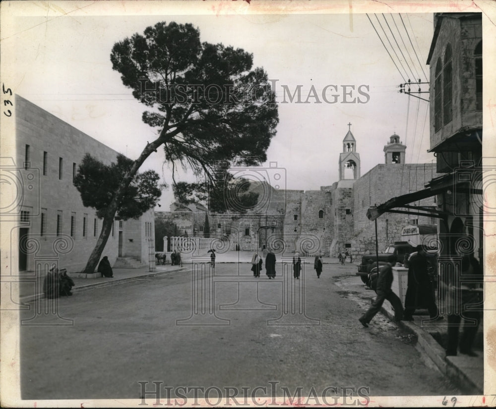 1945 Press Photo Richard Coeur De Lion (The Lion-Heart) and thousands