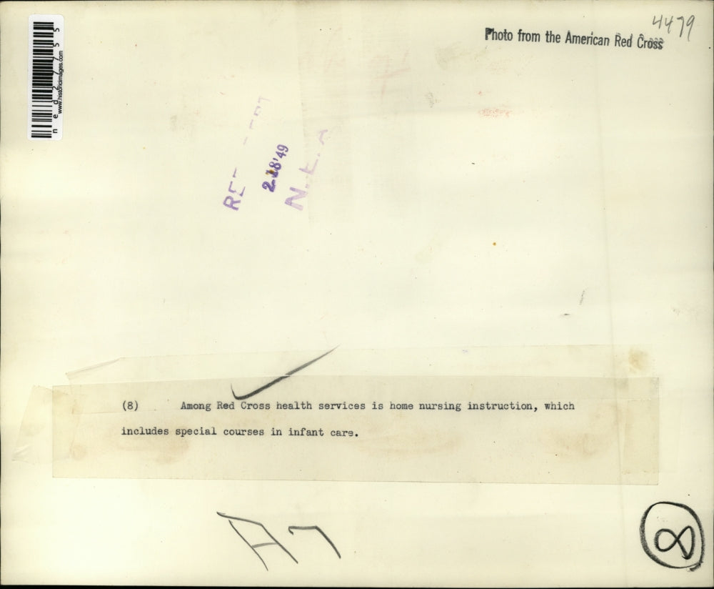 1949 Press Photo Red Cross health services home nursing instruction, infant care