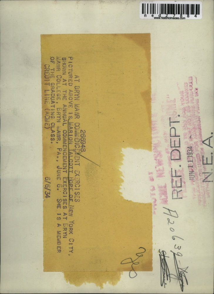 1934 Press Photo Pictured is Marion Talcott Hope of New York City shown at