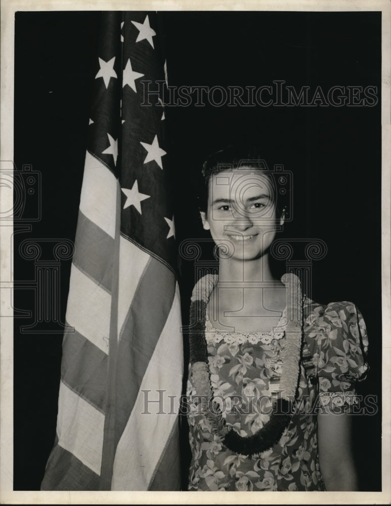 Load image into Gallery viewer, 1941 Press Photo Miss Sophie Frondsen of Honolulu delegate to Supreme Assembly
