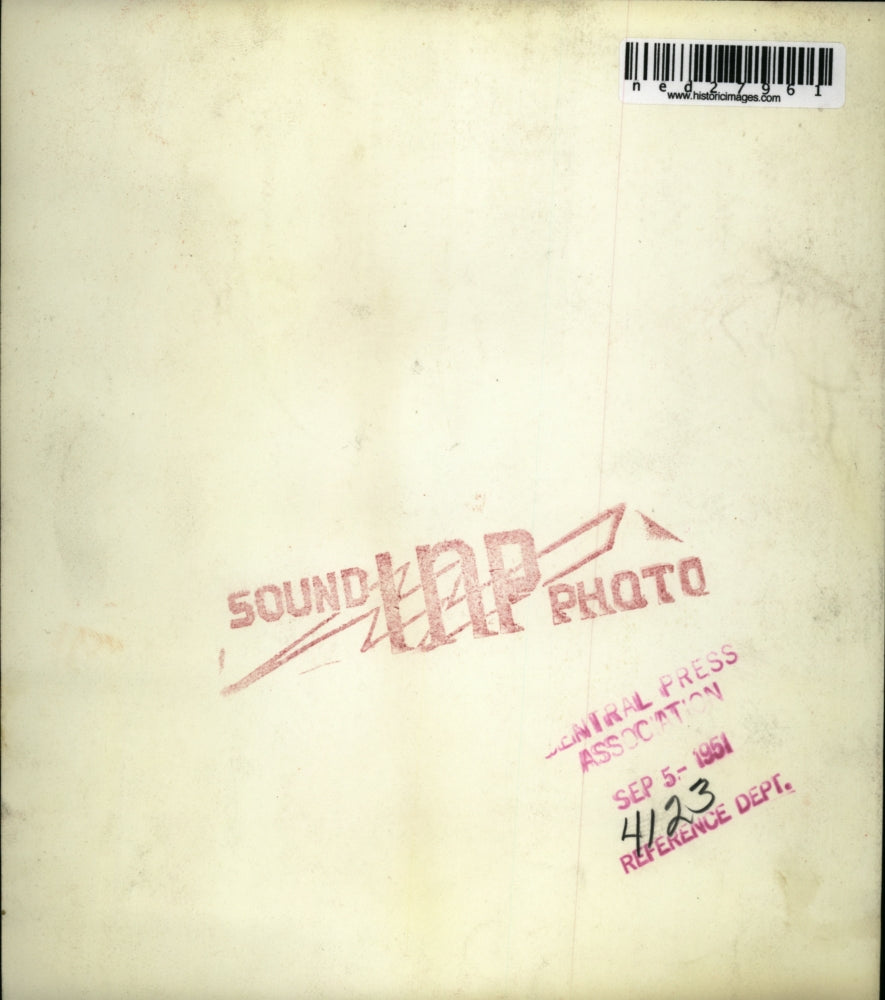 1951 Press Photo Body of Louis adamis Found in Burnt Down Barn House. Flemington