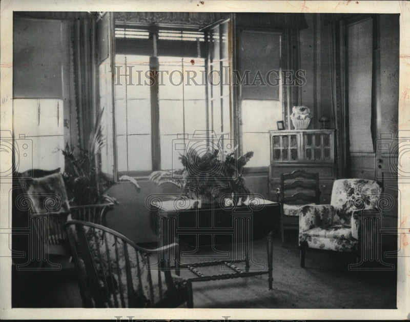 Load image into Gallery viewer, 1931 Press Photo Photo shows portion of sun rom of the Presidential Suite in
