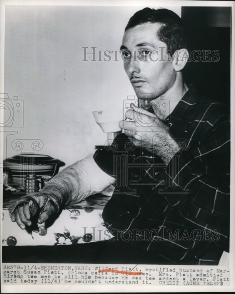 1949 Press Photo Bremerton Washington Wilford Platt mystified husband ofMargaret