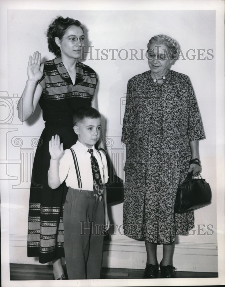 Load image into Gallery viewer, 1952 Press Photo Freeport Illinois Peter Eftax Lozarius Mike Anna Buehler Greece
