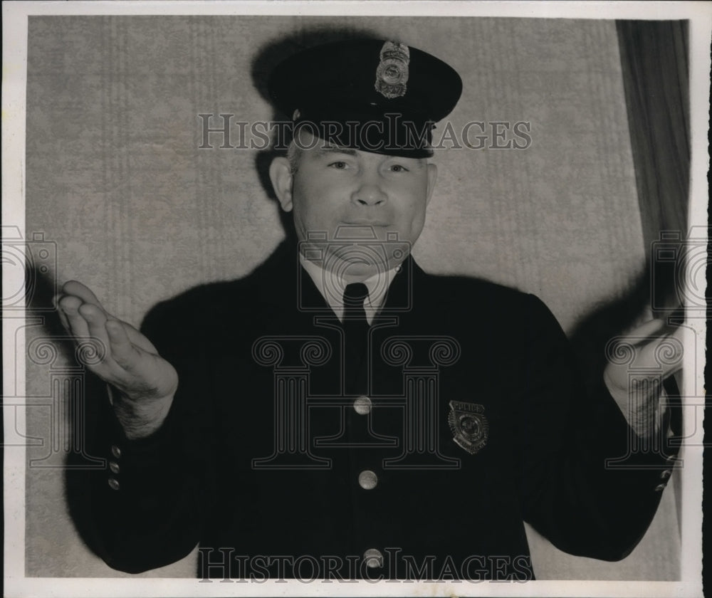1938 Press Photo Thomas Leary Shows How Surprised He'd Be If He's Chosen