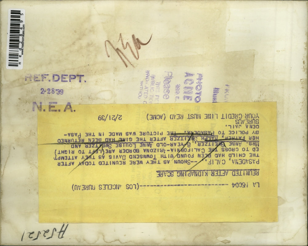 1939 Press Photo 8 Year Old Returned To Parents After Being Found