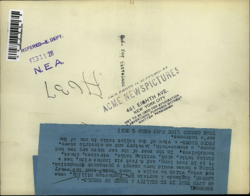 Load image into Gallery viewer, 1928 Press Photo Mr. Pemberton Billing Owns An Auto That He Calls "Land Yacht"
