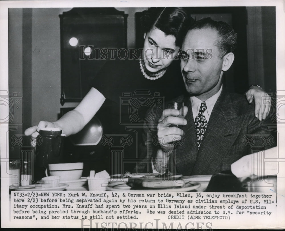 1951 Press Photo Kurt W. Knauff And Wife Ellen Enjoy Breakfast Together
