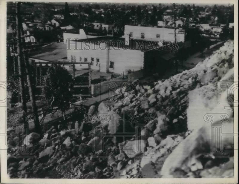 Load image into Gallery viewer, 1937 Press Photo Rocks and earth sliding down mountain above Riverside Drive
