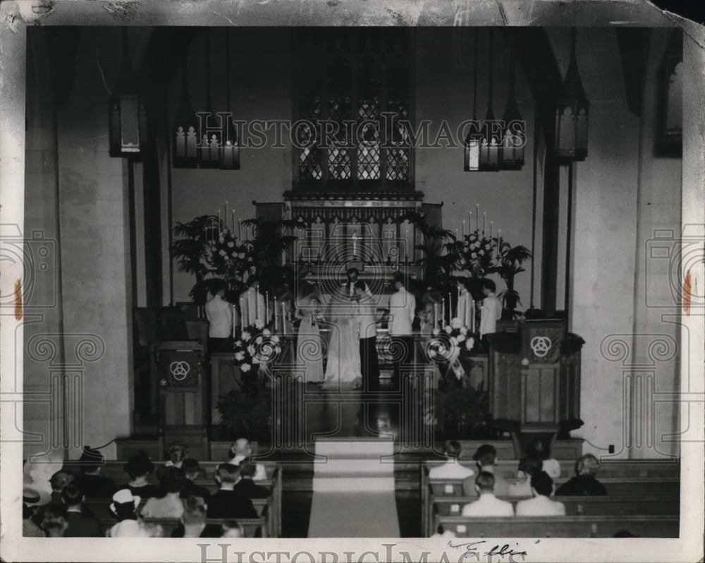 1940 Press Photo Mr. & Mrs. N.J. Moellering wedding